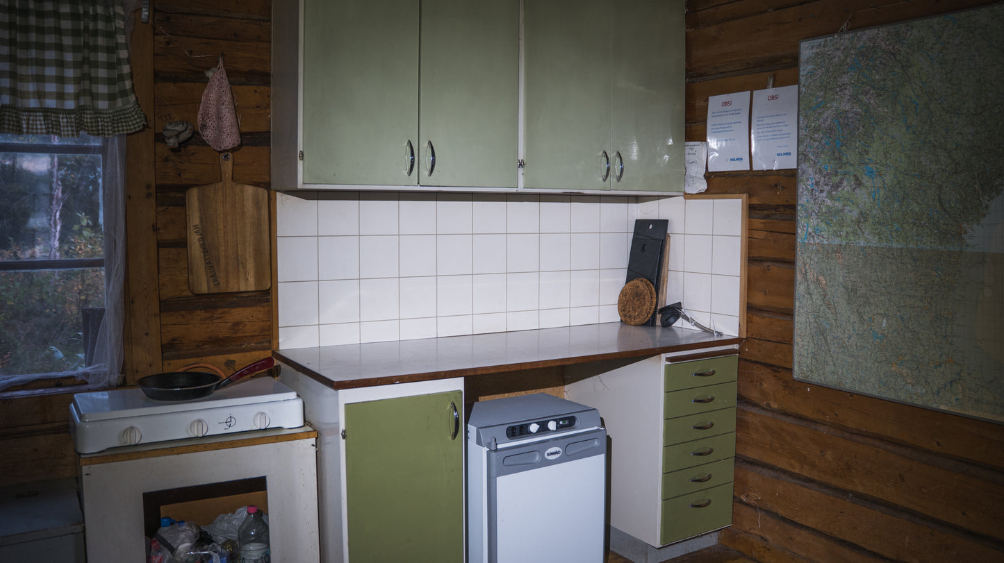 The grass water hut (4 beds)